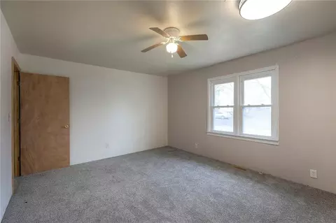Bedroom - 406 E Washington St, Windsor, MO 65360 photo 6 of 9