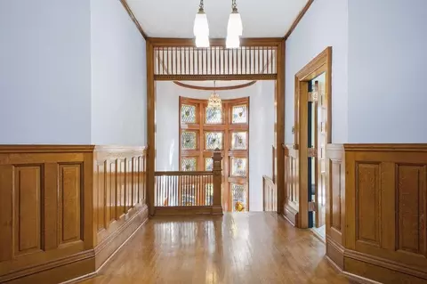 Entry Way - 802 Hall St, Saint Joseph, MO 64501 photo 10 of 12