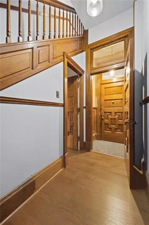 Entry Way - 802 Hall St, Saint Joseph, MO 64501 photo 5 of 12