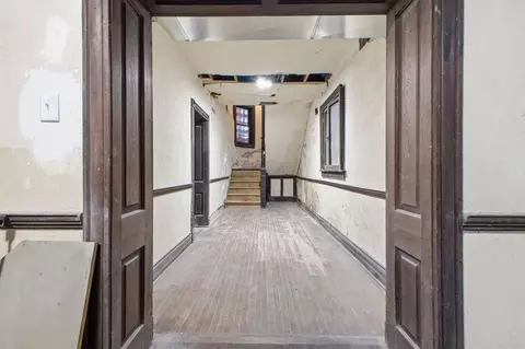 Entry Way - 802 Hall St, Saint Joseph, MO 64501 photo 11 of 12