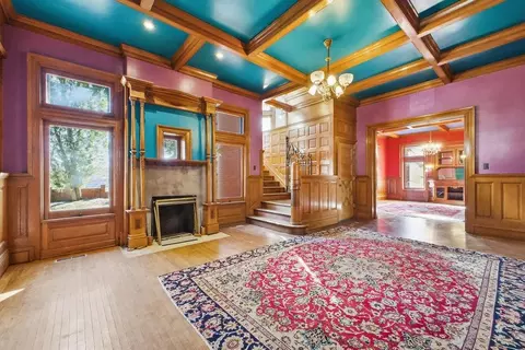Entry Way - 802 Hall St, Saint Joseph, MO 64501 photo 3 of 12