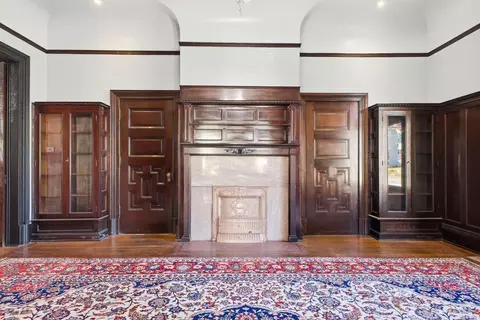 Living - 802 Hall St, Saint Joseph, MO 64501 photo 7 of 11