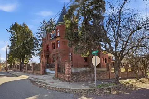 Exterior - 802 Hall St, Saint Joseph, MO 64501 photo 10 of 16