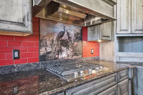 Kitchen - 802 Hall St, Saint Joseph, MO 64501 photo 4 of 7