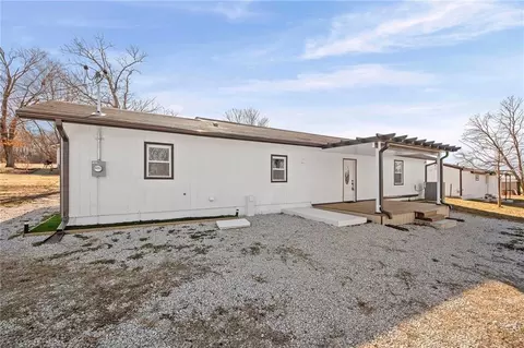 710 Elliott St, Buckner, MO 64016