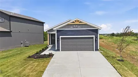 Other - 804 Glenn Cir, Raymore, MO 64083 photo 6 of 20