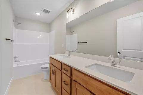 Bath - 809 Glenn Cir, Raymore, MO 64083 photo 6 of 6