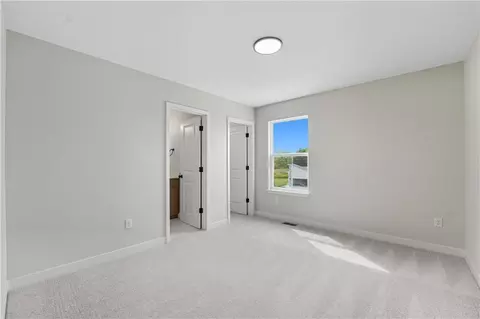 Bedroom - 809 Glenn Cir, Raymore, MO 64083 photo 10 of 10