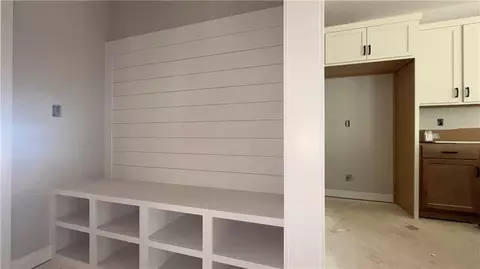Entry Way - 809 Glenn Cir, Raymore, MO 64083 photo 1 of 5