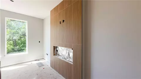 Bedroom - 809 Glenn Cir, Raymore, MO 64083 photo 1 of 10