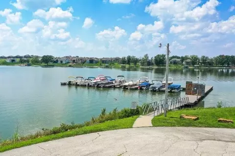 View/Area - 809 Glenn Cir, Raymore, MO 64083 photo 5 of 9