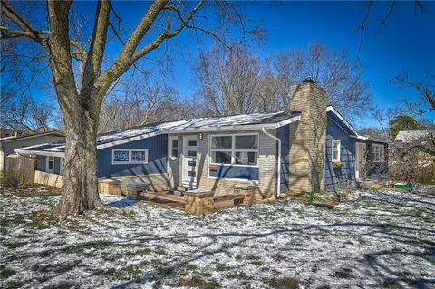 954 Sutton Ct, Kansas City, KS 66103