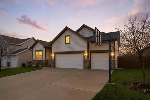 3128 N 124th St, Kansas City, KS 66109