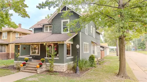 630 S Evergreen Ave, Chanute, KS 66720