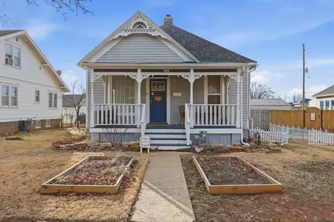 220 S Broadway St, Fort Scott, KS 66701