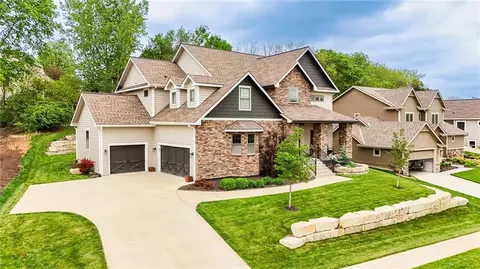 237 Landon Ct, Lawrence, KS 66049