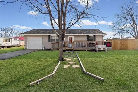 205 N Coats St, Norborne, MO 64668