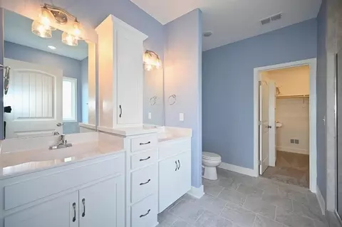 Bath - 107 Johnson Cir, Dearborn, MO 64439 photo 1 of 6