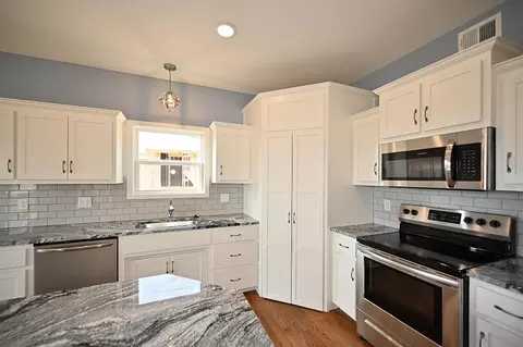 Kitchen - 107 Johnson Cir, Dearborn, MO 64439 photo 2 of 3