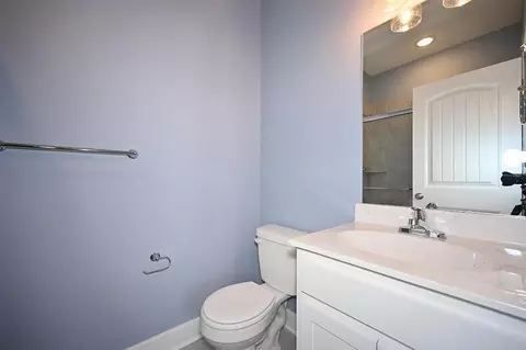 Bath - 107 Johnson Cir, Dearborn, MO 64439 photo 5 of 6