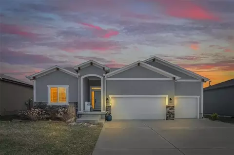 10715 N Fisk Ave, Kansas City, MO 64154