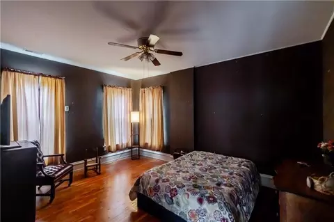 Bedroom - 605 Atchison St, Atchison, KS 66002 photo 2 of 5