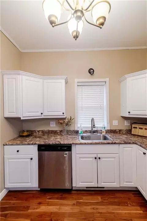 Kitchen - 605 Atchison St, Atchison, KS 66002 photo 2 of 3