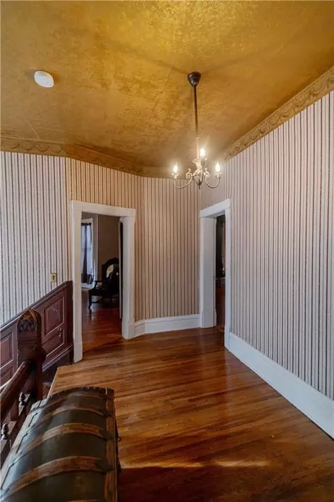 Entry Way - 605 Atchison St, Atchison, KS 66002 photo 18 of 36