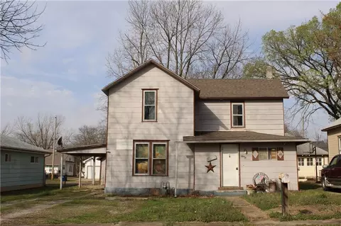 509 S 8th St, Independence, KS 67301