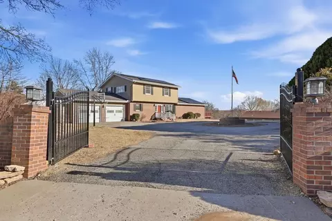 225 W 15th St, Fort Scott, KS 66701