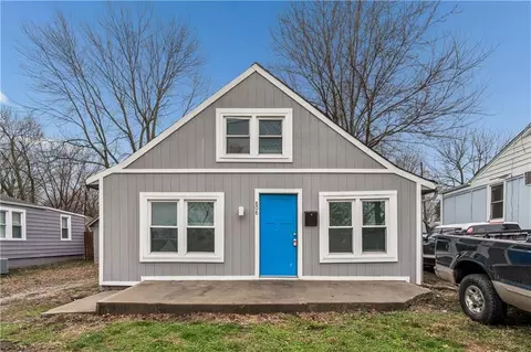 808 S Savage St, Independence, MO 64050