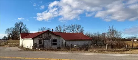 11990 Highway N, Orrick, MO 64077