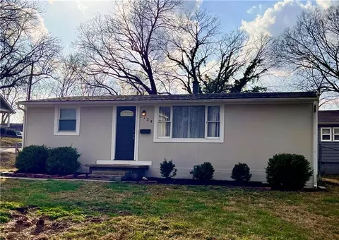 1224 S Delaware Ave, Independence, MO 64055