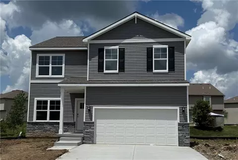 721 Fallen Leaf Dr, Belton, MO 64012