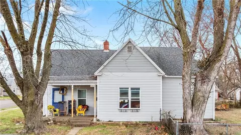 603 S New York St, Sedalia, MO 65301
