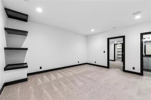 Bedroom - 930 S Harmony Ave, Independence, MO 64056 photo 5 of 7