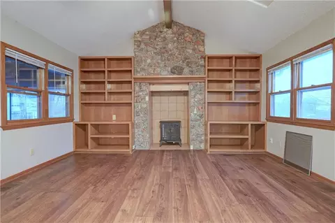Living - 3613 Randall Dr, Independence, MO 64055 photo 5 of 6