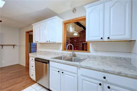 Kitchen - 3613 Randall Dr, Independence, MO 64055 photo 3 of 5