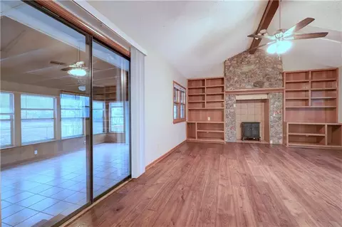 Living - 3613 Randall Dr, Independence, MO 64055 photo 4 of 6