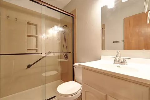 Bath - 3613 Randall Dr, Independence, MO 64055 photo 2 of 2