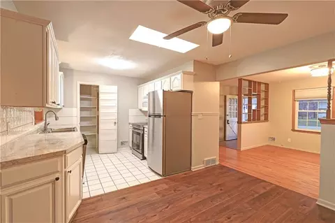 Kitchen - 3613 Randall Dr, Independence, MO 64055 photo 1 of 5