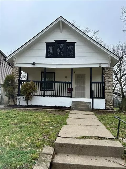 2326 Poplar Ave, Kansas City, MO 64127