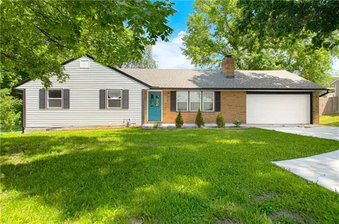 7332 Parallel Pkwy, Kansas City, KS 66112