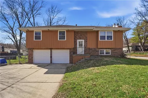 6494 Delta Ave, Kansas City, MO 64151