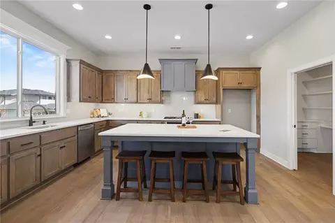 12404 W 184th St, Overland Park, KS 66013