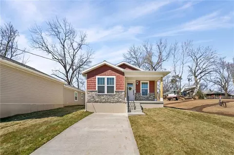 2720 N 21st Pl, Kansas City, KS 66104