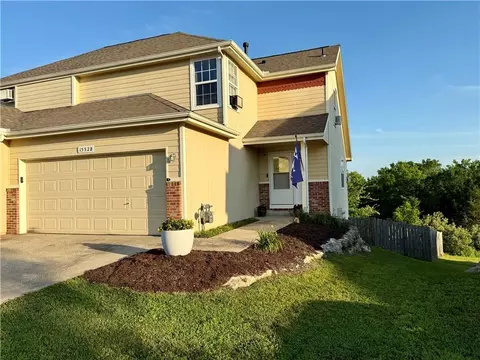 1532 Legend Trail Dr # B, Lawrence, KS 66047