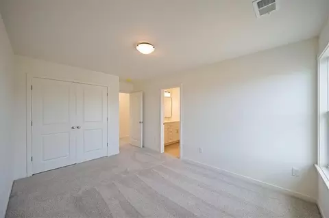 Bedroom - 2614 SW Firefly Ln, Lees Summit, MO 64082 photo 8 of 9