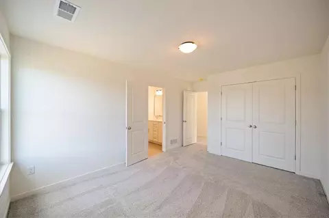 Bedroom - 2614 SW Firefly Ln, Lees Summit, MO 64082 photo 6 of 9