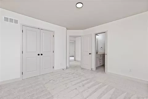 Bedroom - 17132 W 164th Ter, Olathe, KS 66062 photo 10 of 11